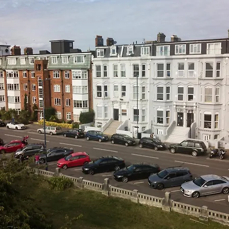 2-Br Chic, Stylish Southsea Apt, Great Views, Easter Special Offer! Spacious & Free Parking Permit, Sleeps 4 - By Blue Puffin Stays Portsmouth Exterior photo